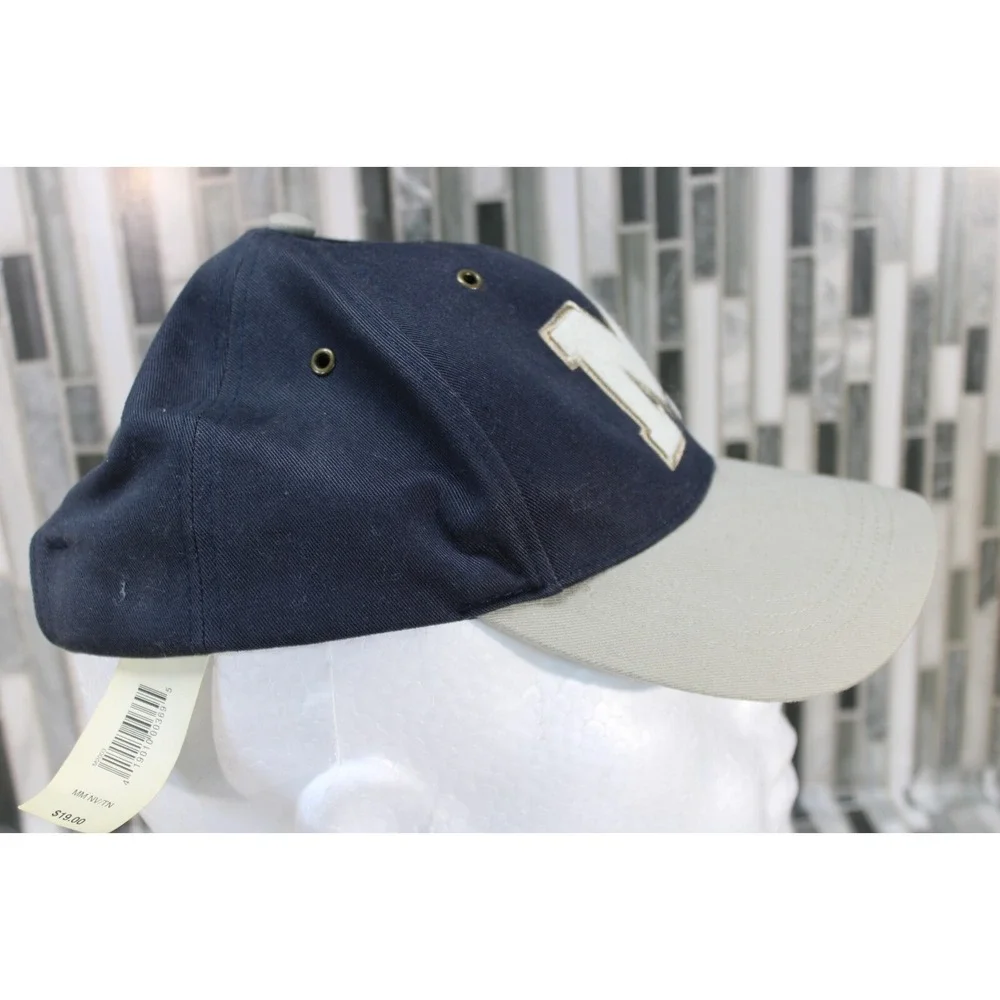 NWT Vintage Disneyland Hat on Disneyland Tag‎ Adjustable